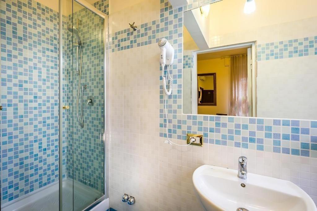 Arcadia Guesthouse フィレンツェ エクステリア 写真
